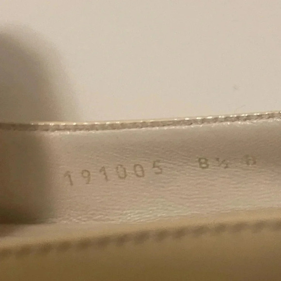 Gucci light lemon color patant leather open toe shoes in good conditions - Picture 11 of 16